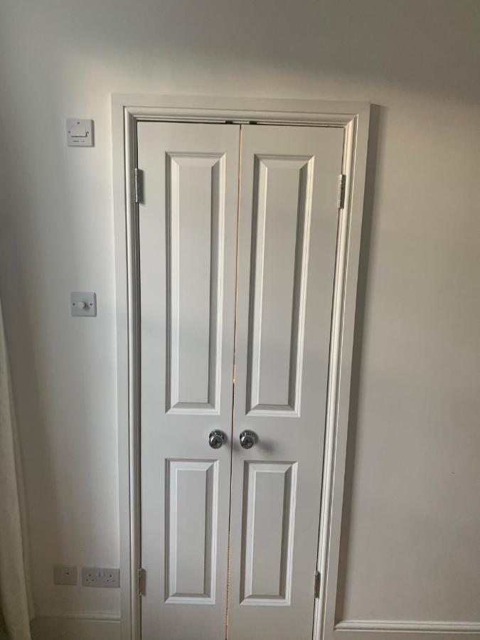 Beautiful One Bedroom Flat In The Heart Of Notting Hill Gate London Eksteriør billede
